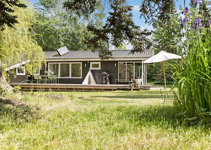 Сasa de vacaciones Cozy In With Kitchen Græsted